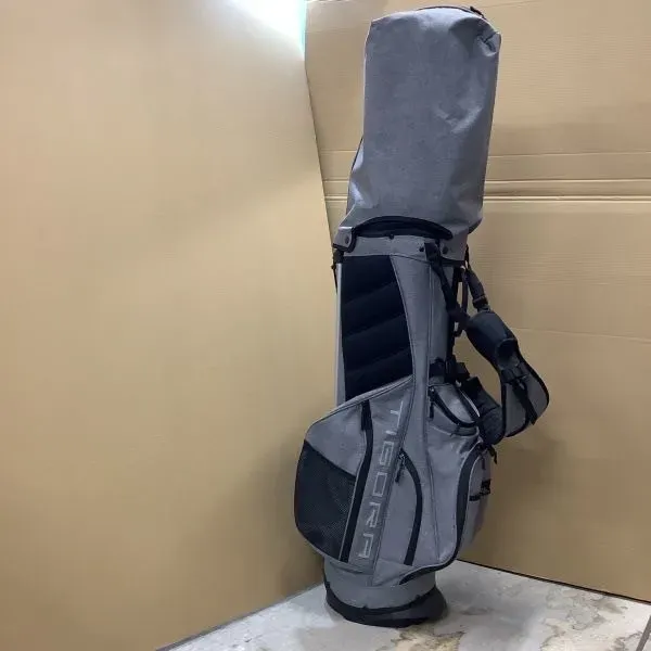 ゴルフバッグも